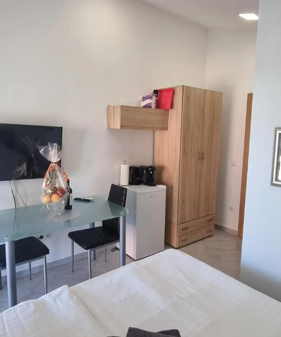 Villa Marija Vir Apartment
