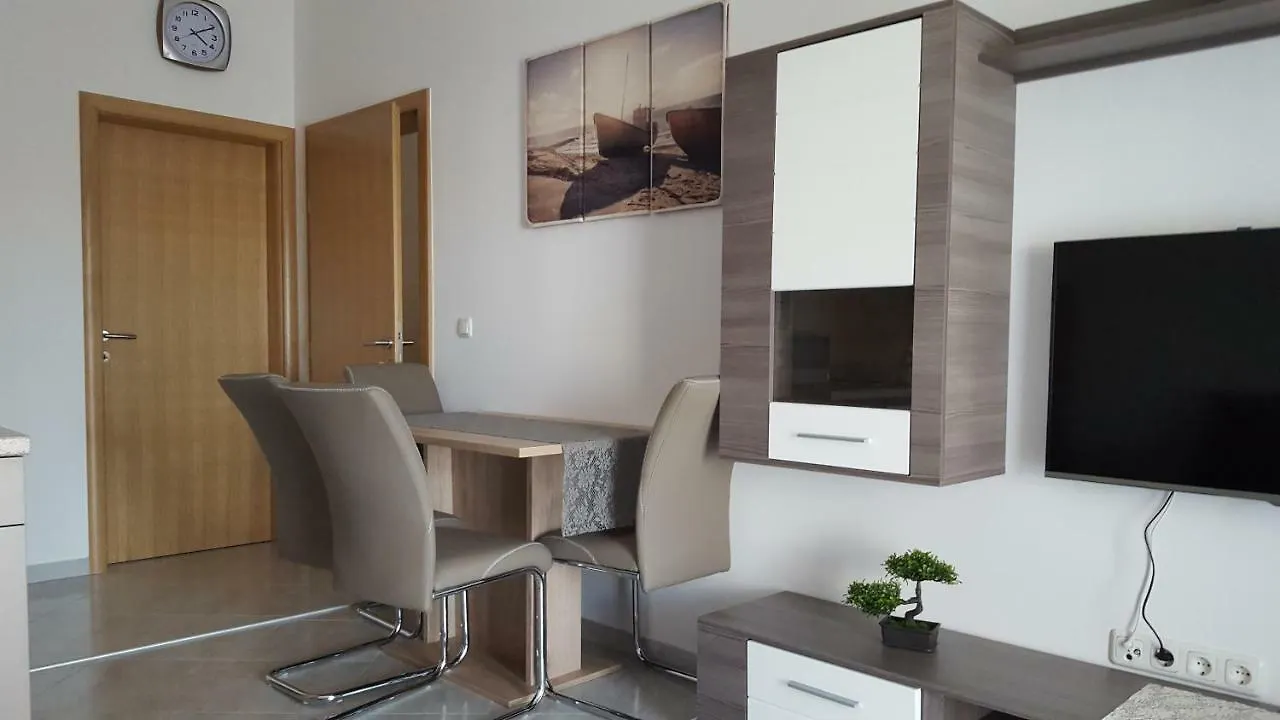 Villa Marija Vir 0*,